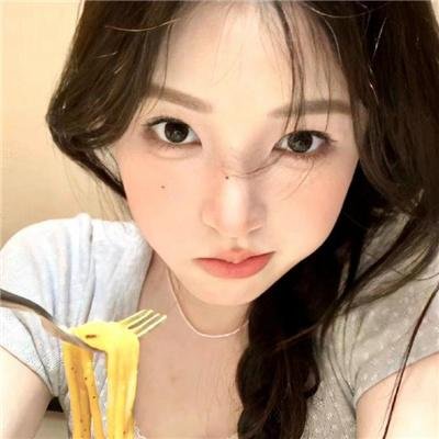 搭秋千的人